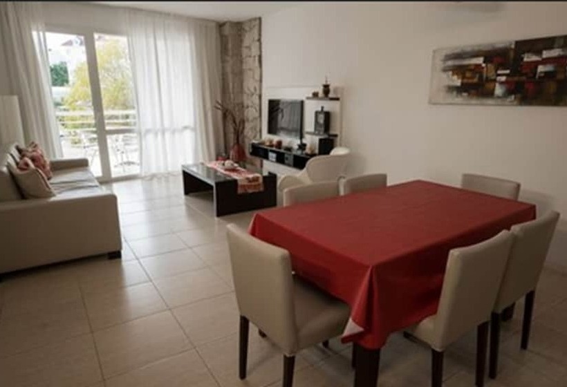 Отель Sea Point By D&g