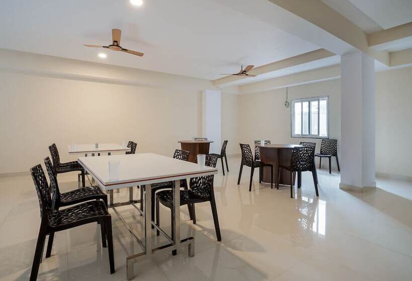 Super Hotel O Gokul Grand Near Sr Nagar Police Station