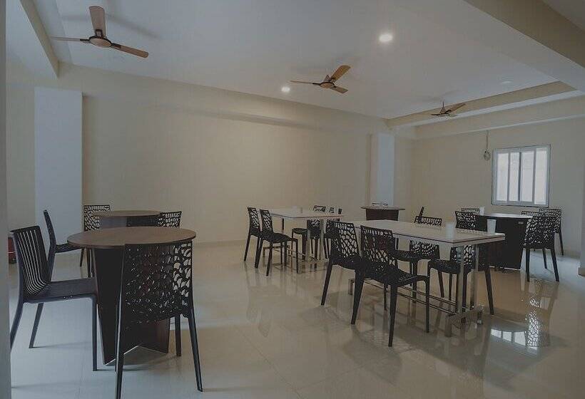 Super Hotel O Gokul Grand Near Sr Nagar Police Station