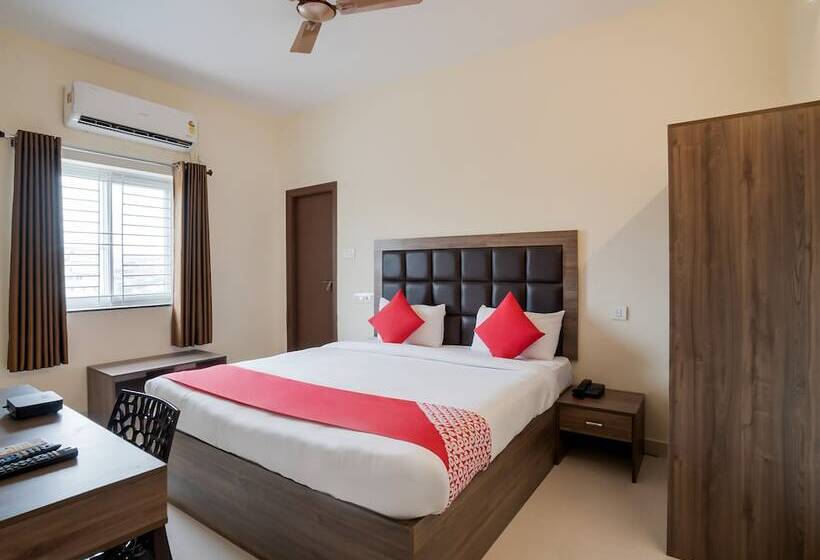Super Hotel O Gokul Grand Near Sr Nagar Police Station