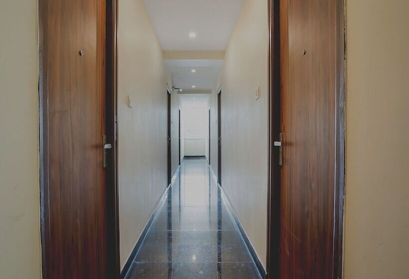 Super Hotel O Gokul Grand Near Sr Nagar Police Station