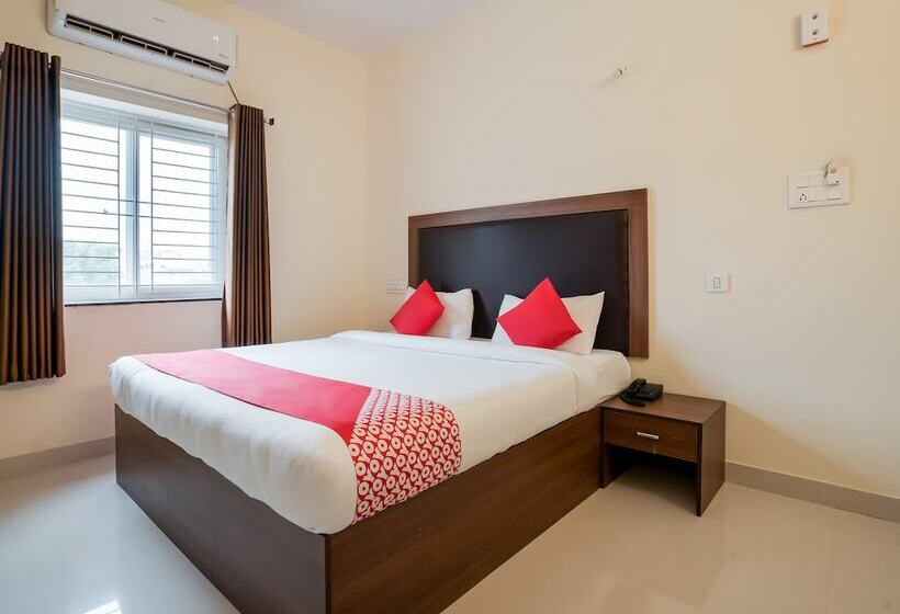 Super Hotel O Gokul Grand Near Sr Nagar Police Station