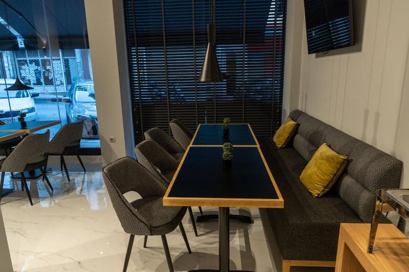 هتل Grand Port Suites