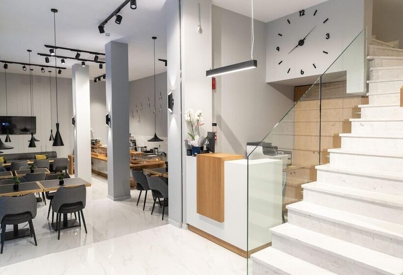 هتل Grand Port Suites