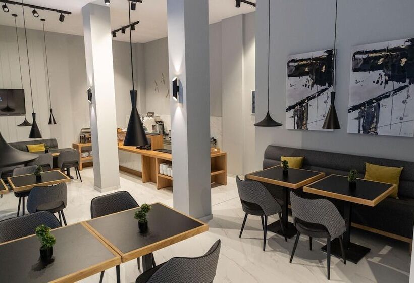 هتل Grand Port Suites