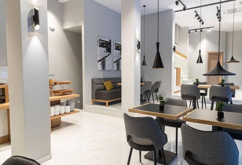 هتل Grand Port Suites