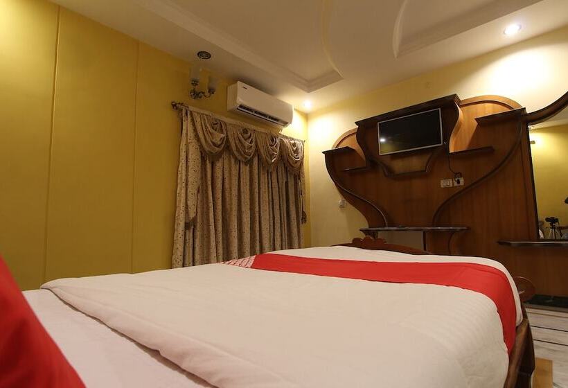 酒店 Kubera Palace By Oyo Rooms