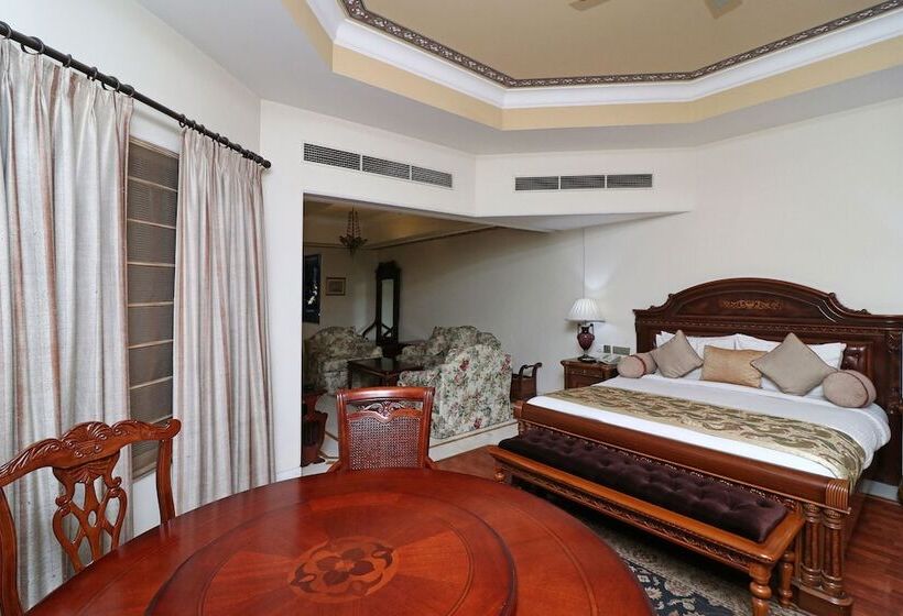 ホテル Orient Taj By Oyo Rooms