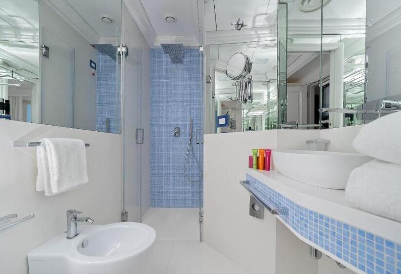 ホテル Piazzetta Diefenbach