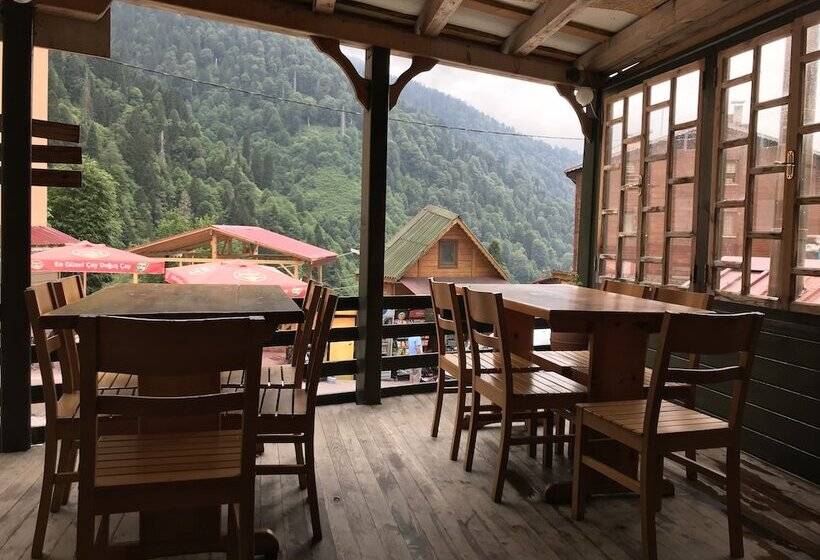 בית מלון כפרי Pilita Bungalov & Restaurant