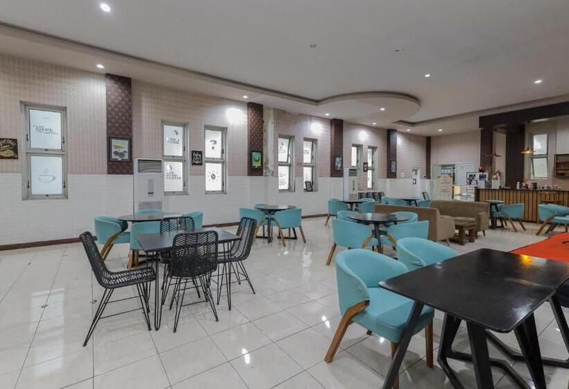 酒店 Reddoorz Syariah @ Klojen Malang