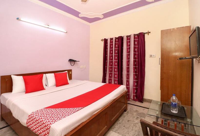 酒店 Regal 2 By Oyo Rooms