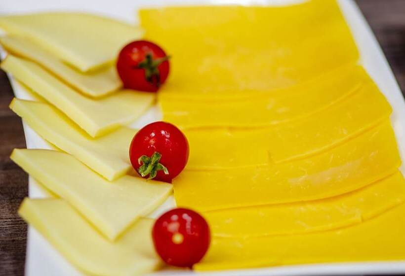 هتل Resolute Shekvetili