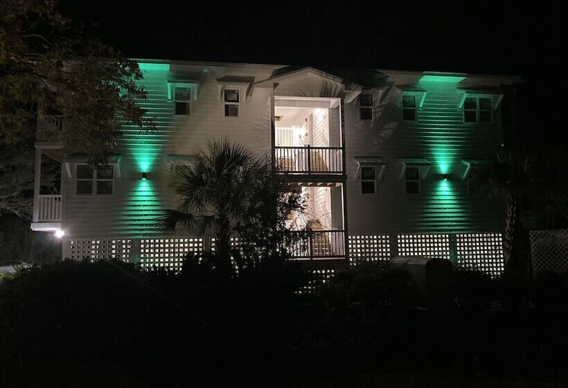 River Hotel Of Southport