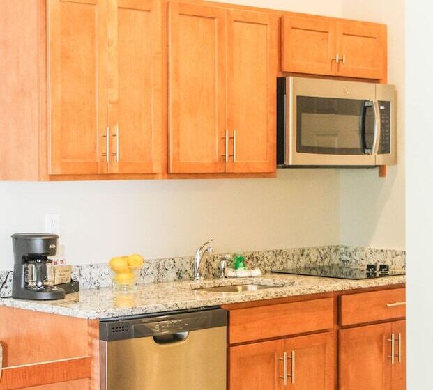 River Hotel Of Southport