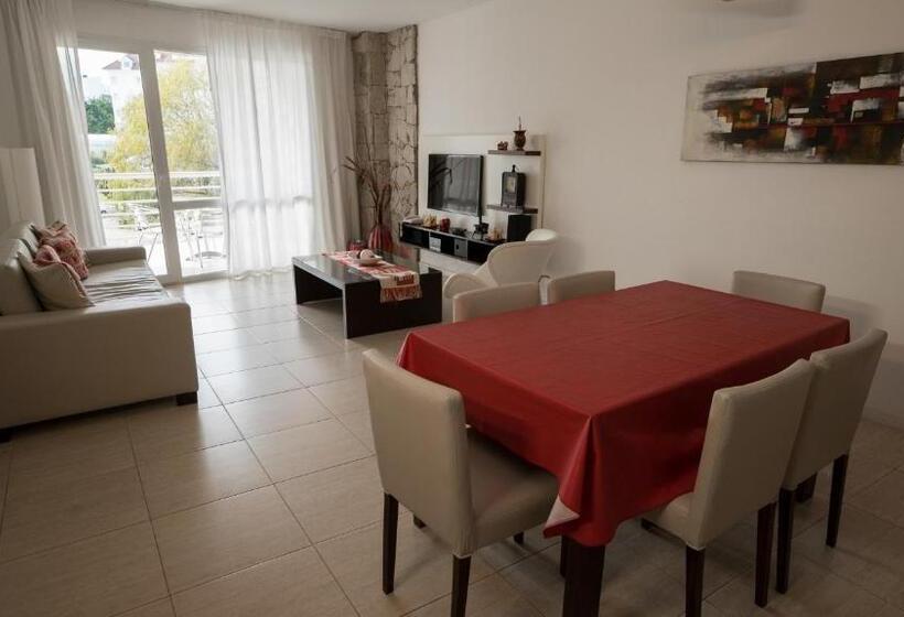 Отель Sea Point By D&g