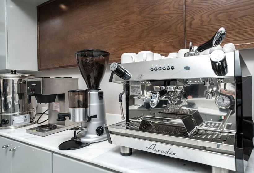 Hotel Swiss In Park Tabuk