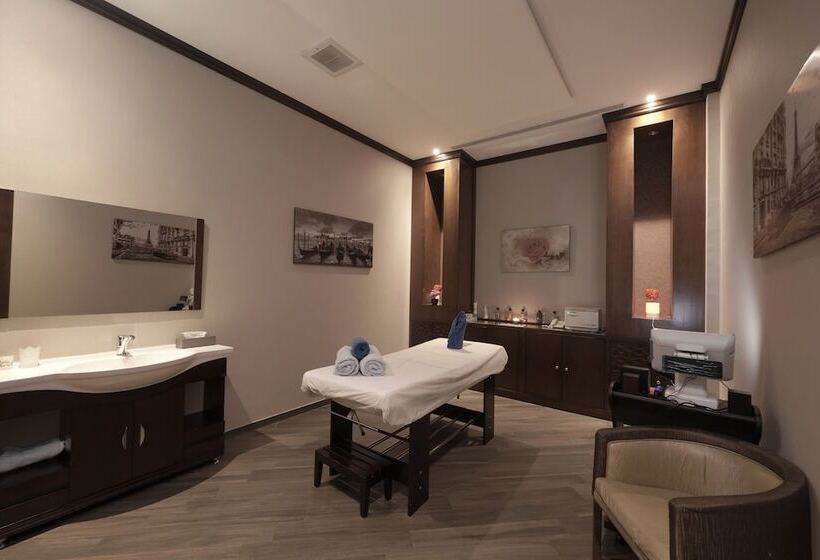 Hotel Swiss In Park Tabuk