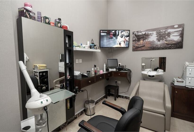 Hotel Swiss In Park Tabuk