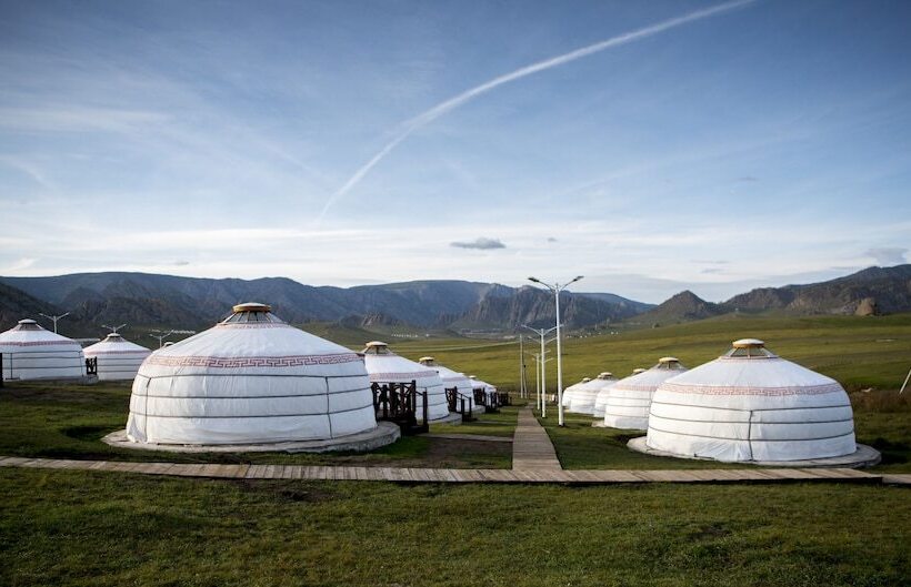 هتل Terelj Star Resort   Campsite