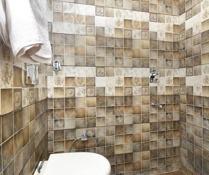 Hotel Vaishno By Oyo Rooms