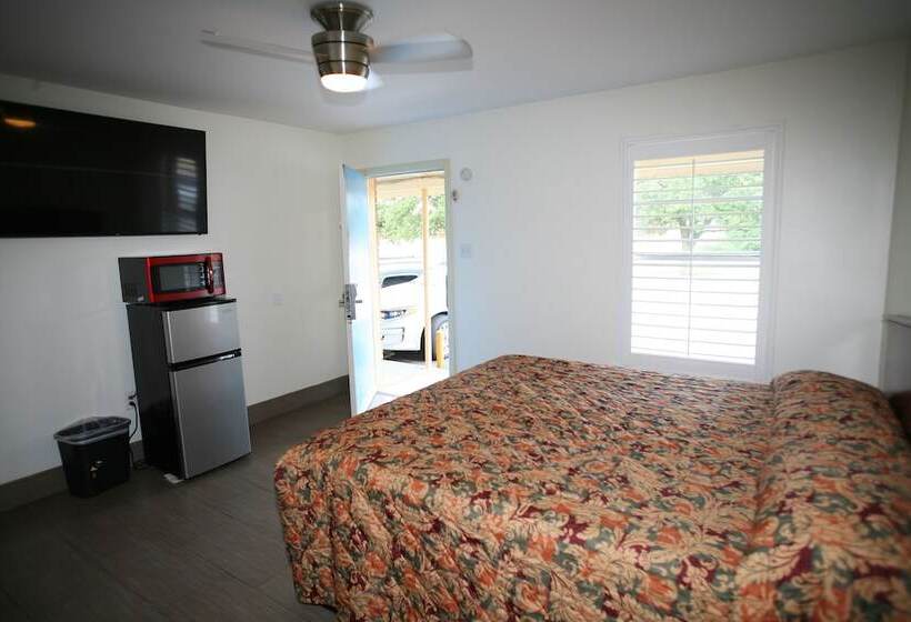 汽车旅馆  Royal Inn