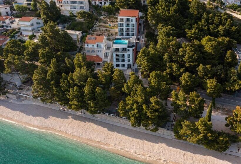 Noemia Apartments