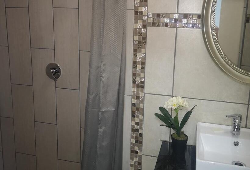 ペンション Aloe Tree Guest House