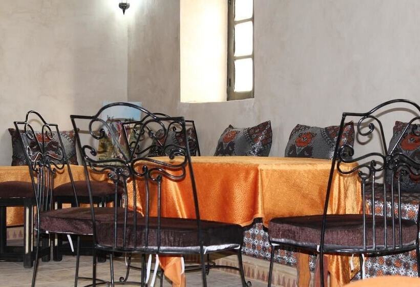 펜션 Auberge Salama