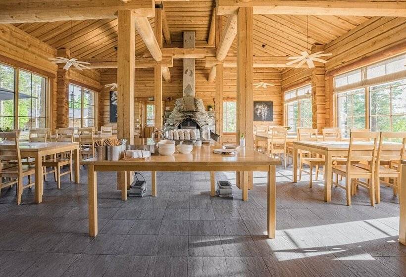 ペンション Basecamp Oulanka