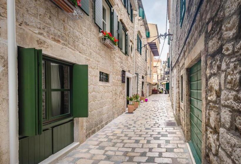 פנסיון Fenice Palace