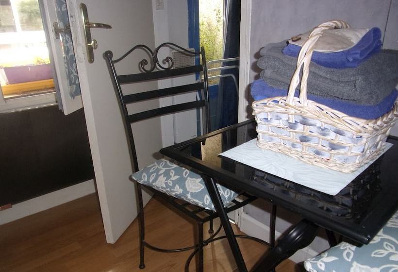 פנסיון Gite D Epone, L Ami Des Cyclistes