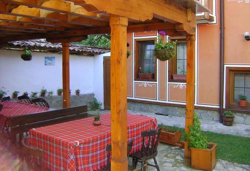 פנסיון Guest House Todorini Kashti