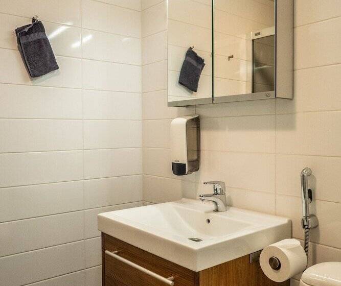 ペンション Iisakki Village