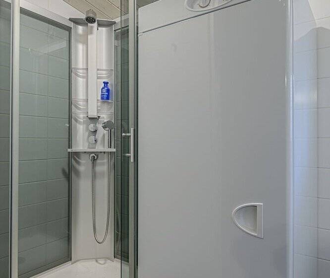 ペンション Iisakki Village