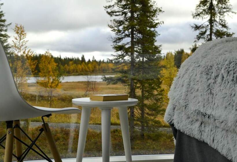 ペンション Iisakki Village