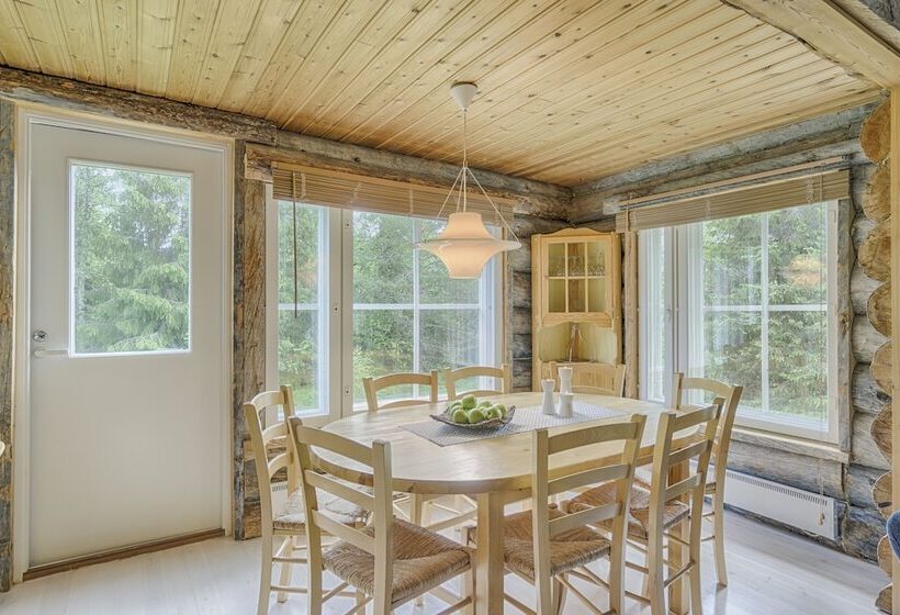 ペンション Iisakki Village