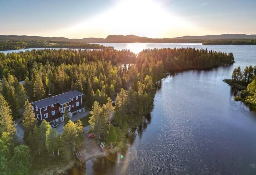 ペンション Iisakki Village