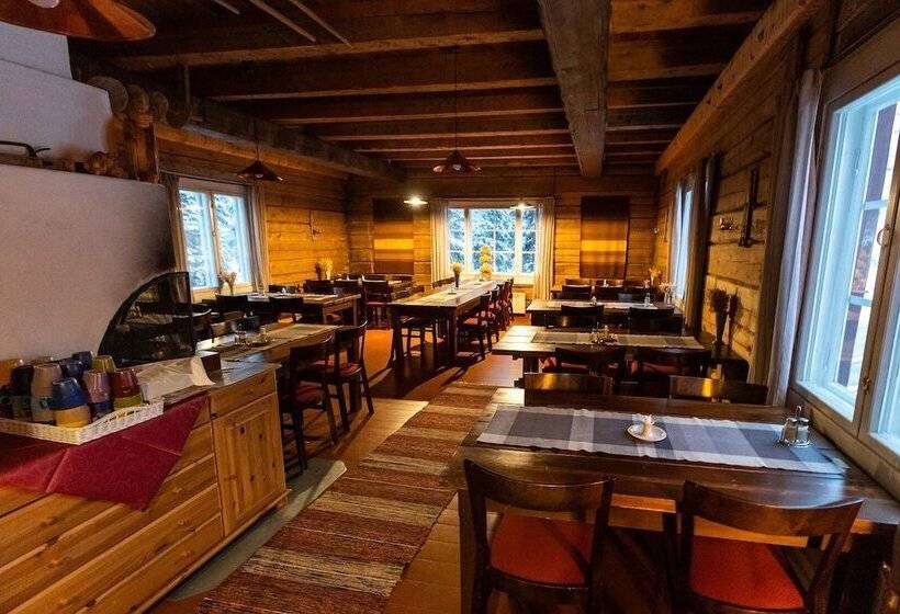 ペンション Iisakki Village