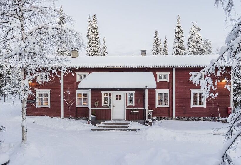 ペンション Iisakki Village