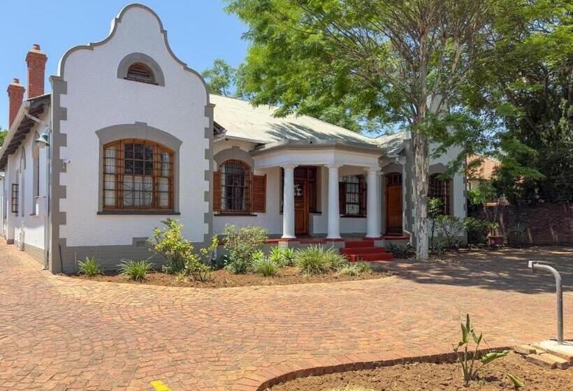 פנסיון Park Gables Loftus