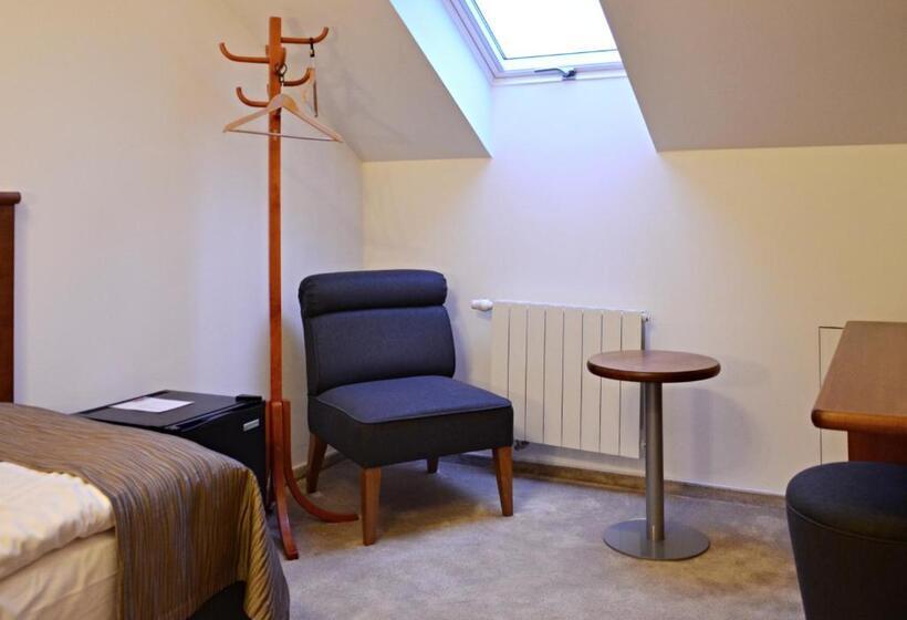 ペンション Penzion Integrity