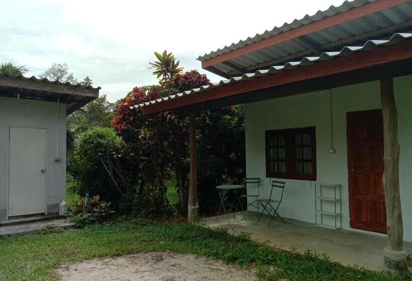 Курорт Cha Bungalow