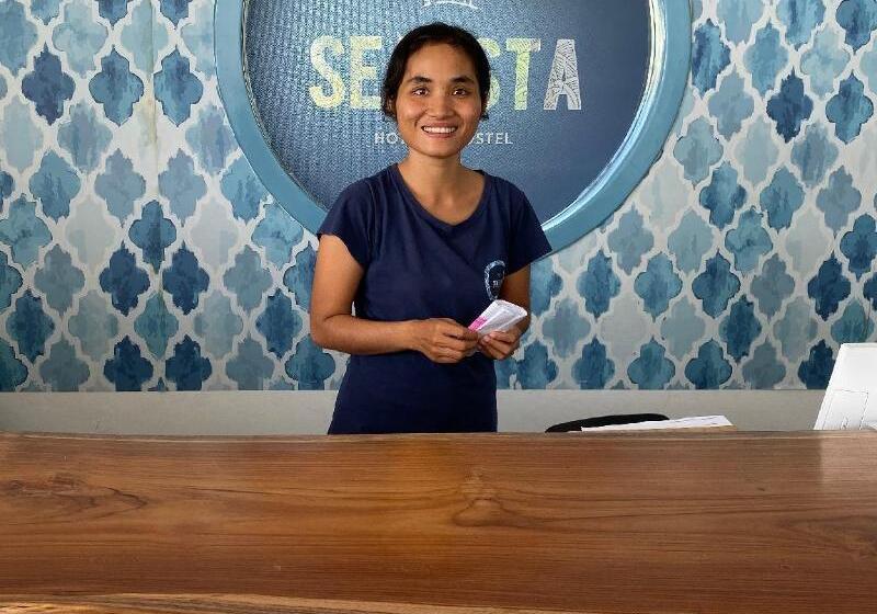 Seaesta Komodo Hostel &