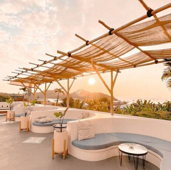 Seaesta Komodo Hostel &