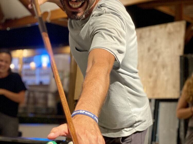 Seaesta Komodo Hostel &