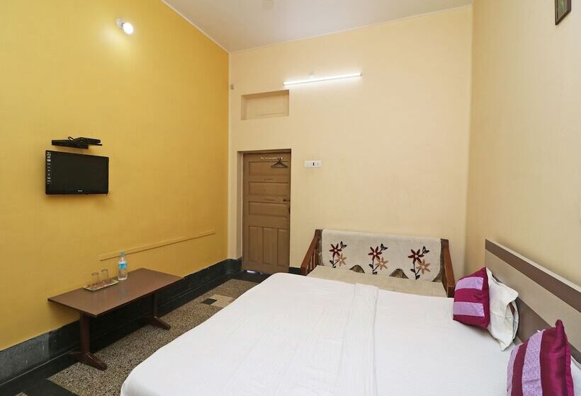 Spot On 39527 Hotel Saraogi