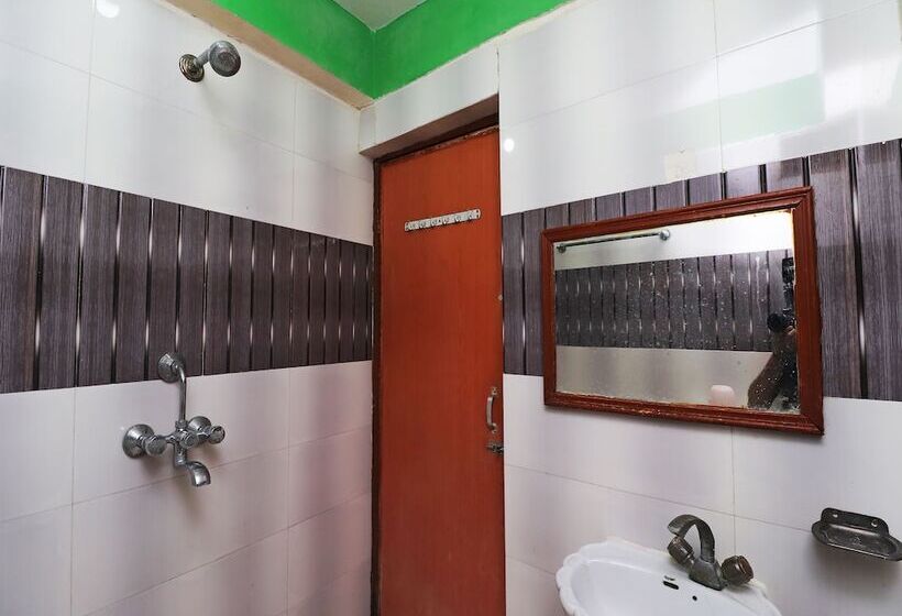 Spot On 43882 Hotel Jeevak International