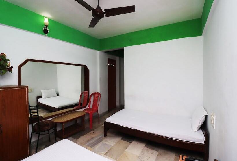 Spot On 43882 Hotel Jeevak International