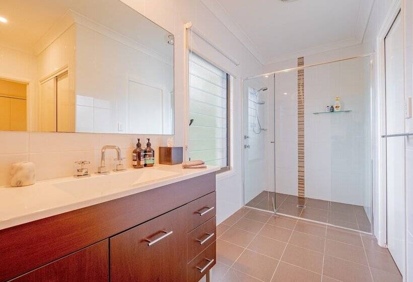 The Waves Port Macquarie